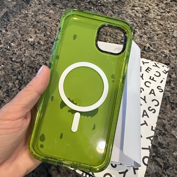 Casetify rick and Morty pickle rick iPhone 15 max case - Picture 4 of 4